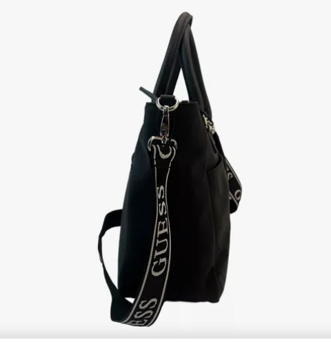 Cartera Manos libres Guess negra con Asa estampada logo Guess