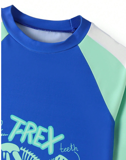 Conjunto de playa de camiseta manga larga y pantalones cortos para niño