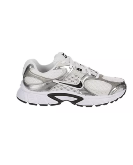 Nike Women V5 RNR Sneaker