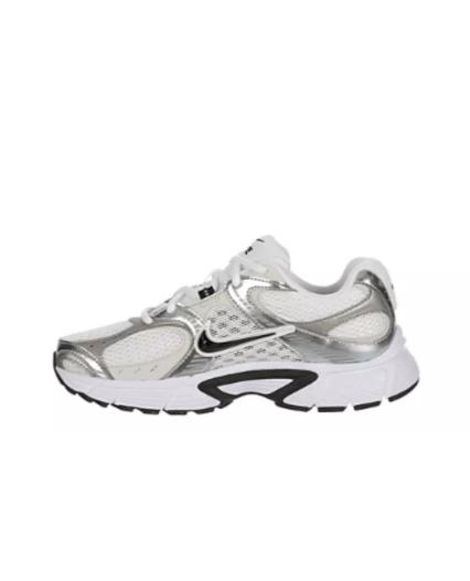 Nike Women V5 RNR Sneaker