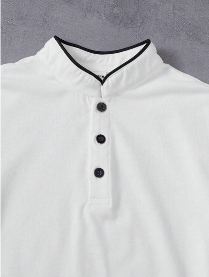 Camiseta polo media con cuello beisbol para niño