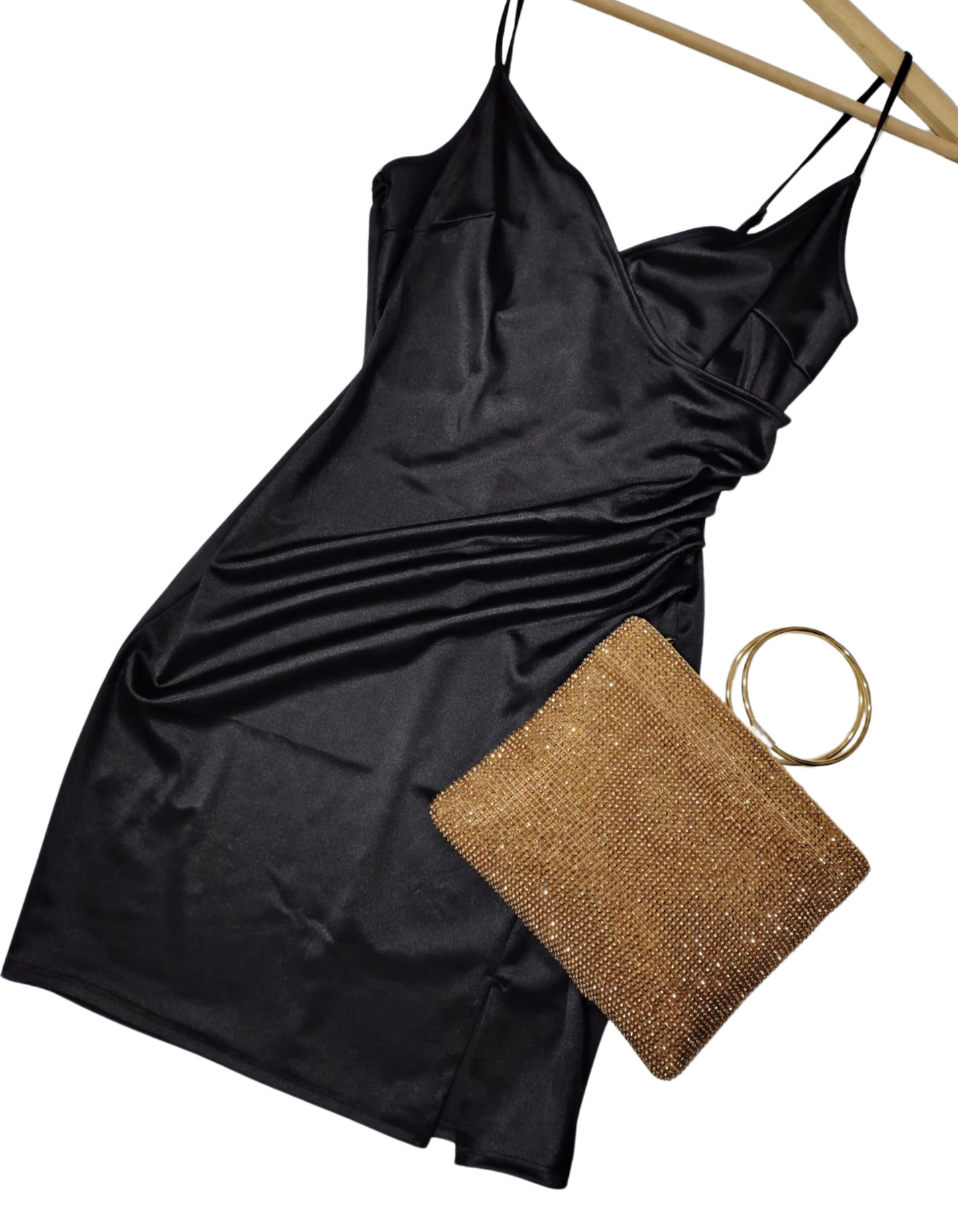 Vestido negro drapeado para mujer
