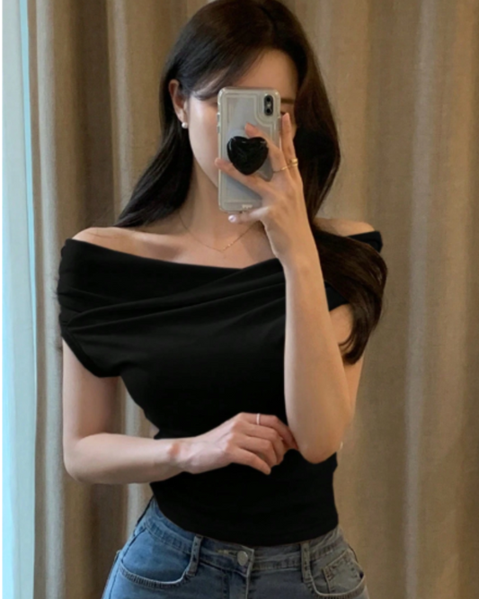 Blusa Negra Elegante con Hombros Caídos y Escote Cruzado para mujer