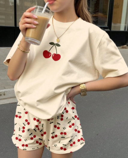 Pijama estampado cerezas para niñas