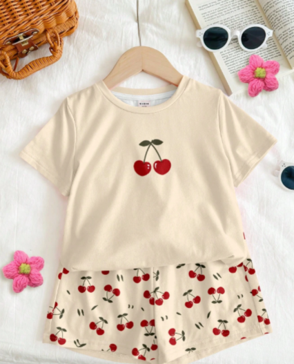 Pijama estampado cerezas para niñas