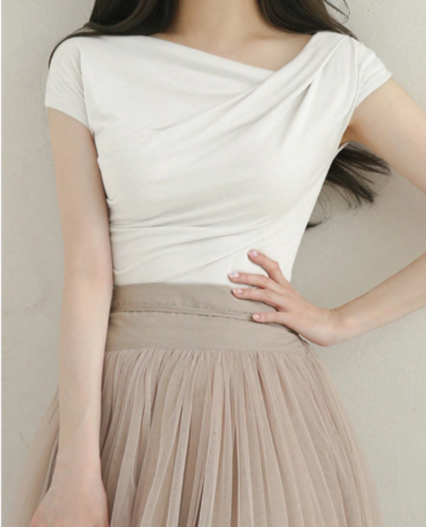 Blusa blanca Elegante con Hombros Caídos y Escote Cruzado para mujer