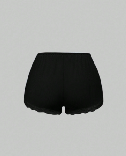 Pijama Casual de Mujer blusa con tirantes y short de encaje negro