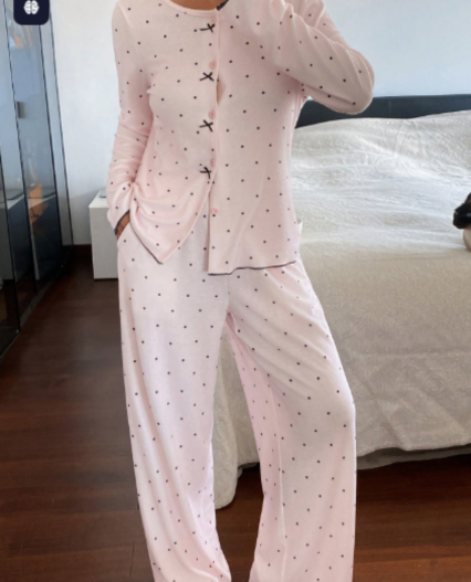 Conjunto de Pijama en Algondón para mujer manga larga de lunares
